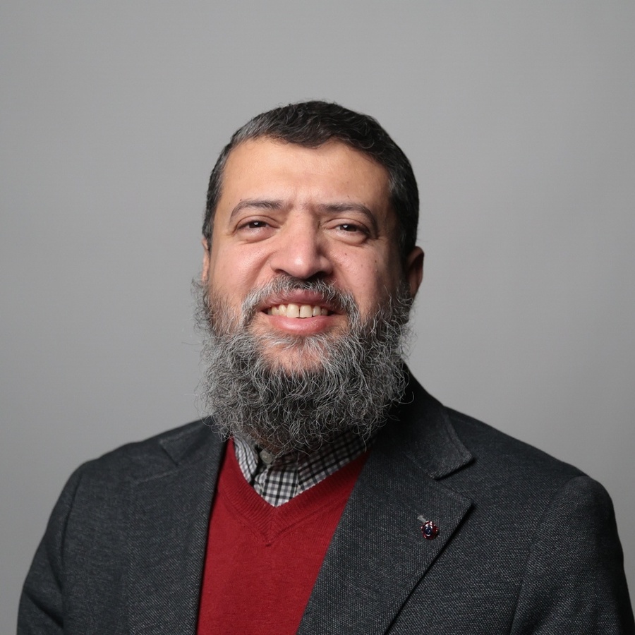 Portrait photo of Shaykh Ehab Kelani