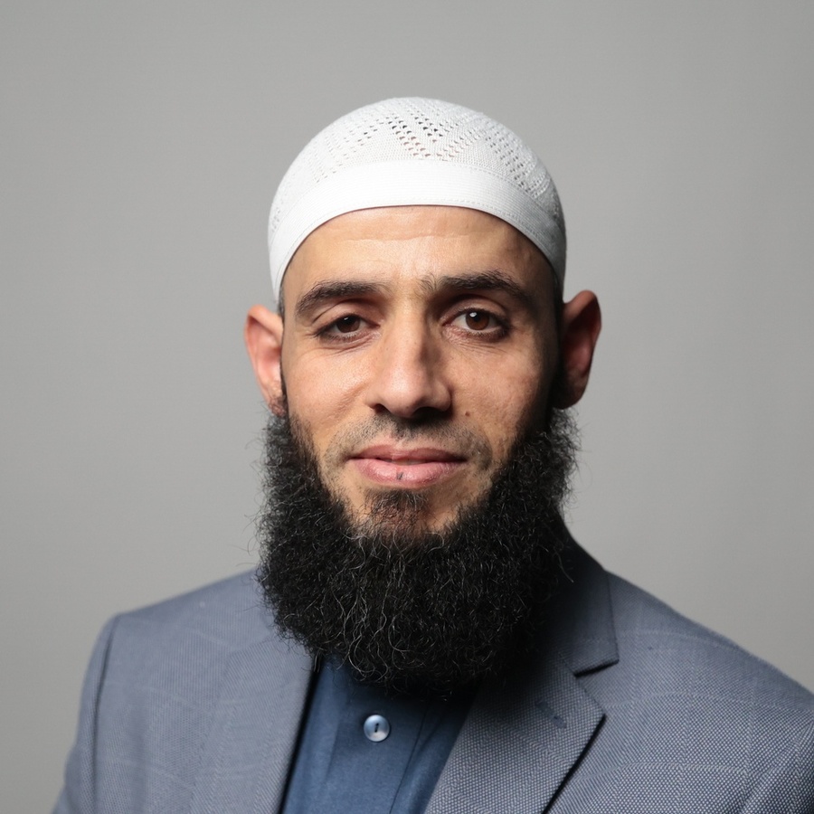 Portrait photo of Shaykh Mohamed Abdel Aziz