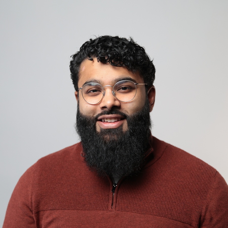 Portrait photo of Mahdi Chowdhury